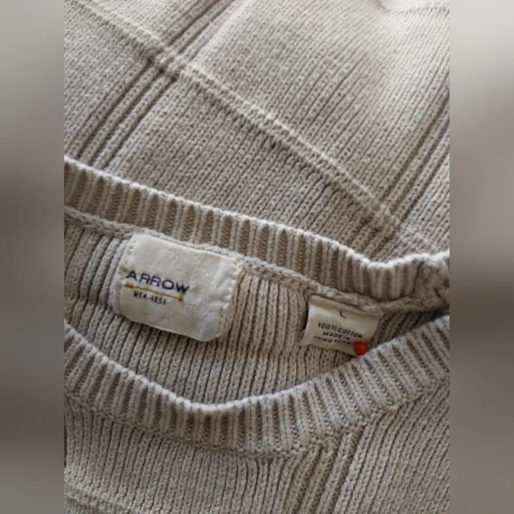 Arrow Sweater, Men's Size Large Cream Color Arrow Sweater - Picture 4 of 4